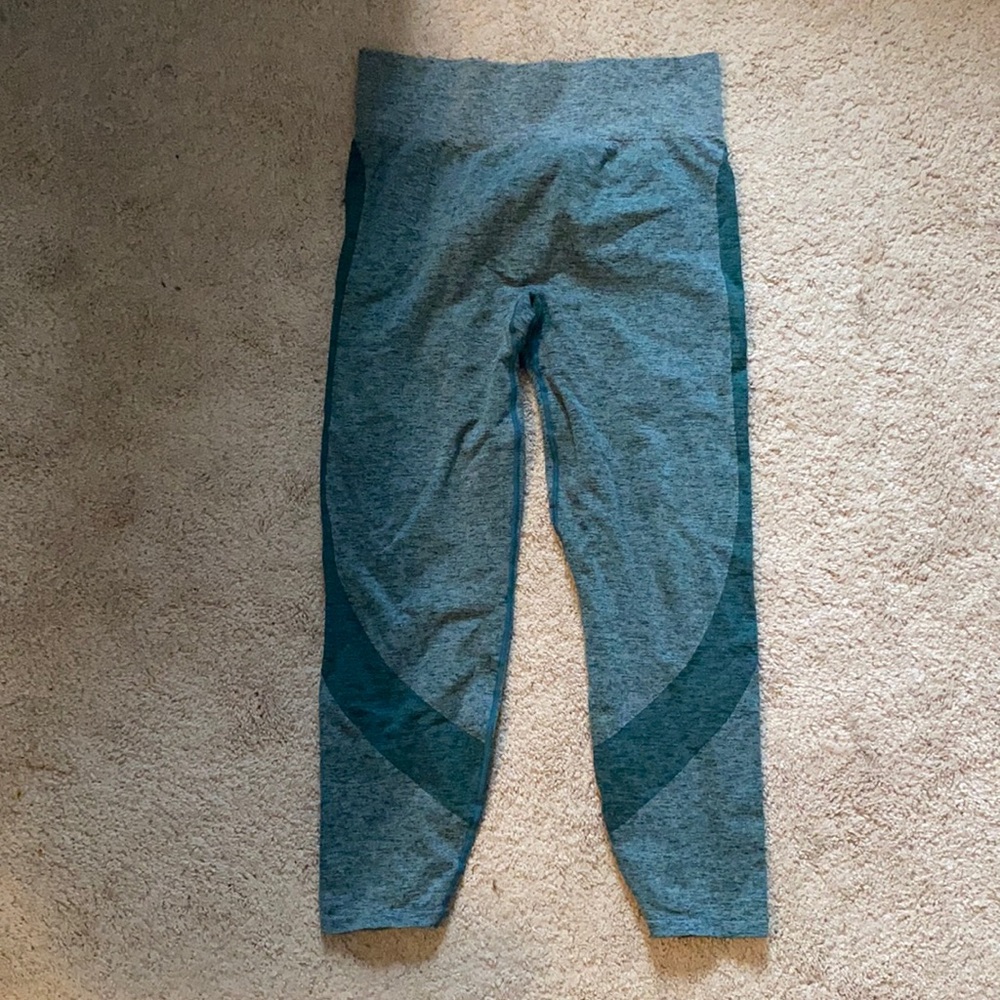 athletic leggings